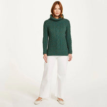 Load image into Gallery viewer, Women's Merino Irish Cable Knit Sweater