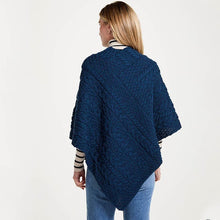 Load image into Gallery viewer, Classic Merino Wool Irish Cable Knit Poncho
