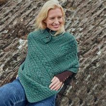 Load image into Gallery viewer, Classic Merino Wool Irish Cable Knit Poncho