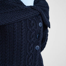 Load image into Gallery viewer, Merino Wool Large Collar Aran Coat