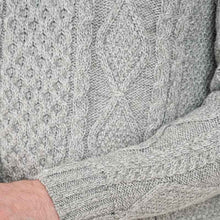 Load image into Gallery viewer, Men's Crew Neck Irish Sweater