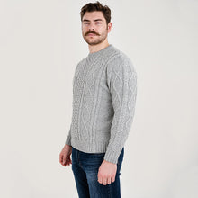 Load image into Gallery viewer, Men's Crew Neck Irish Sweater