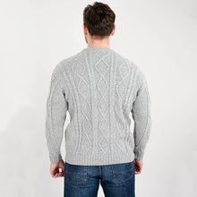 Load image into Gallery viewer, Men's Crew Neck Irish Sweater