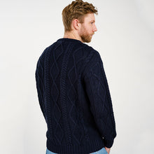 Load image into Gallery viewer, Men's Crew Neck Irish Sweater