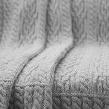 Load image into Gallery viewer, Cable Knit Aran Throw