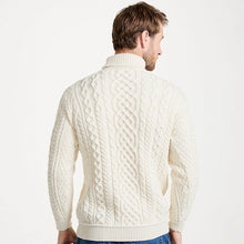 Load image into Gallery viewer, Men's Traditional Turtleneck Aran Sweater
