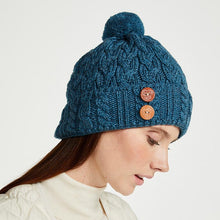 Load image into Gallery viewer, Buttoned Merino Irish Aran Hat