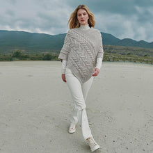 Load image into Gallery viewer, Traditional Irish Women's Supersoft Poncho