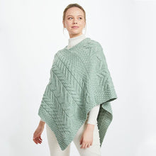 Load image into Gallery viewer, Traditional Irish Women's Supersoft Poncho