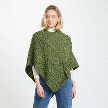 Load image into Gallery viewer, Traditional Irish Women's Supersoft Poncho