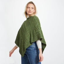 Load image into Gallery viewer, Traditional Irish Women's Supersoft Poncho