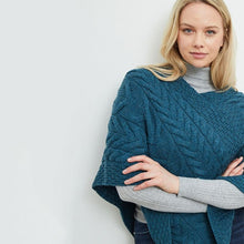 Load image into Gallery viewer, Traditional Irish Women's Supersoft Poncho