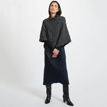 Load image into Gallery viewer, Traditional Irish Women's Supersoft Poncho