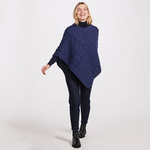 Load image into Gallery viewer, Traditional Irish Women's Supersoft Poncho