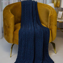 Load image into Gallery viewer, Chunky Aran Cable Knit Wool Throw