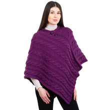 Load image into Gallery viewer, Women's V-Shaped Irish Chunky Cable Poncho