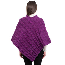 Load image into Gallery viewer, Women's V-Shaped Irish Chunky Cable Poncho