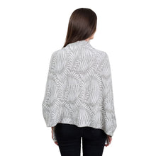Load image into Gallery viewer, Egyptian Cotton Aran Fern Knit Shawl