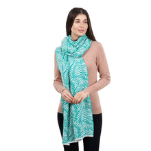 Load image into Gallery viewer, Egyptian Cotton Aran Fern Knit Shawl