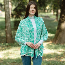 Load image into Gallery viewer, Egyptian Cotton Aran Fern Knit Shawl