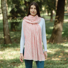 Load image into Gallery viewer, Egyptian Cotton Aran Fern Knit Shawl