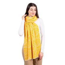 Load image into Gallery viewer, Egyptian Cotton Aran Fern Knit Shawl