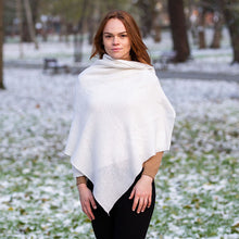 Load image into Gallery viewer, Women's Lambswool Aran Ribbed Shawl