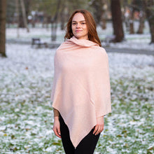 Load image into Gallery viewer, Women's Lambswool Aran Ribbed Shawl