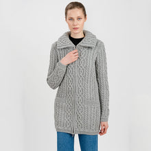 Load image into Gallery viewer, Women's Double Collar Aran Cardigan with Zipper