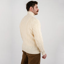 Load image into Gallery viewer, Traditional Men's V Neck Irish Cardigan