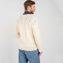 Load image into Gallery viewer, Traditional Men's V Neck Irish Cardigan