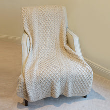 Load image into Gallery viewer, Carraig Donn Traditional Irish Bed Blanket B888 TaraIrishClothing.com