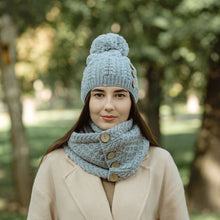 Load image into Gallery viewer, Irish Buttons Merino Wool Hat