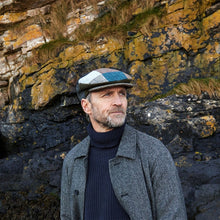 Load image into Gallery viewer, Men&#39;s Hanna Hats Patchwork Tweed Cap
