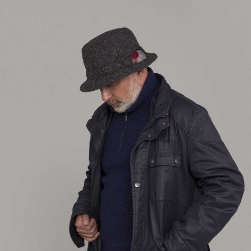 Men's Authentic Irish Wool Cap with Feather