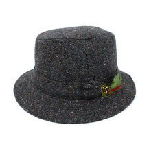 Load image into Gallery viewer, Men&#39;s Authentic Irish Wool Cap with Feather
