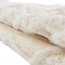 Load image into Gallery viewer, Diamond Stitch Irish Traditional Blanket
