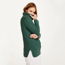 Load image into Gallery viewer, Women&#39;s Merino Irish Cable Knit Sweater

