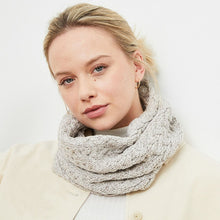 Load image into Gallery viewer, Ladies SuperSoft Merino Wool Aran Loop Scarf
