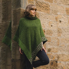 Load image into Gallery viewer, Emerald Green Celtic Ladies Poncho
