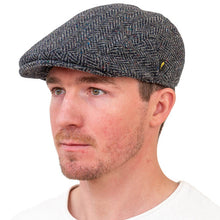 Load image into Gallery viewer, Handcrafted Mens Irish Quilted Flat Cap
