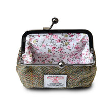 Load image into Gallery viewer, Vintage Style Harris Tweed Coin Purse
