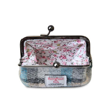 Load image into Gallery viewer, Vintage Style Harris Tweed Coin Purse

