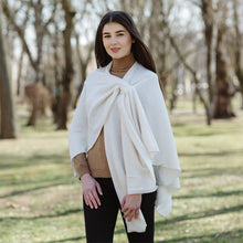 Load image into Gallery viewer, Ladies Lightweight Fine Lambswool Irish Shawl
