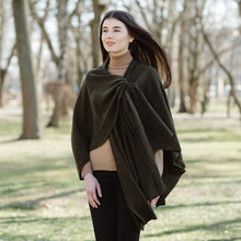 Load image into Gallery viewer, Ladies Lightweight Fine Lambswool Irish Shawl

