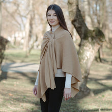 Load image into Gallery viewer, Ladies Lightweight Fine Lambswool Irish Shawl
