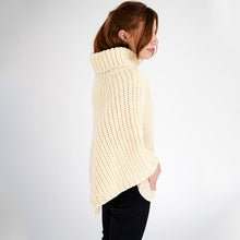 Load image into Gallery viewer, Merino Wool Chunky Cable Knit Poncho
