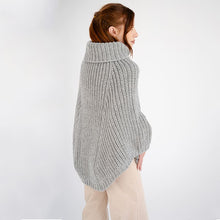 Load image into Gallery viewer, Merino Wool Chunky Cable Knit Poncho
