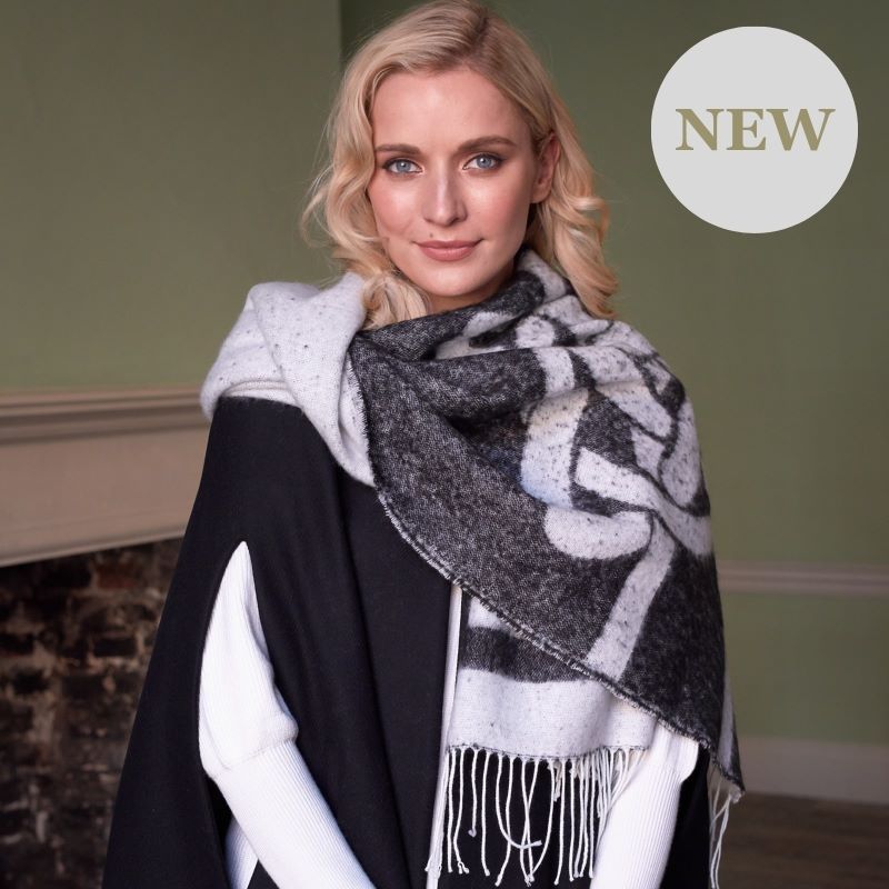 Large Celtick Knot Wrap