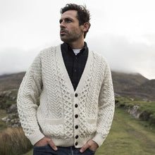 Load image into Gallery viewer, V Neck Irish Men&#39;s Cardigan
